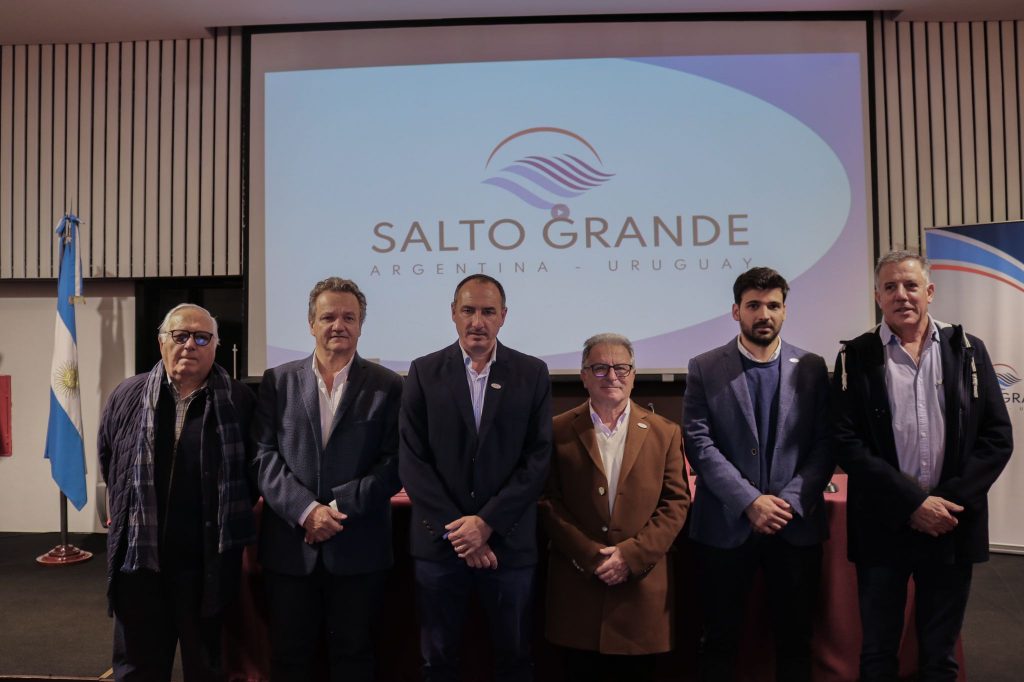 Salto Grande presentó su nuevo logotipo La Guardia