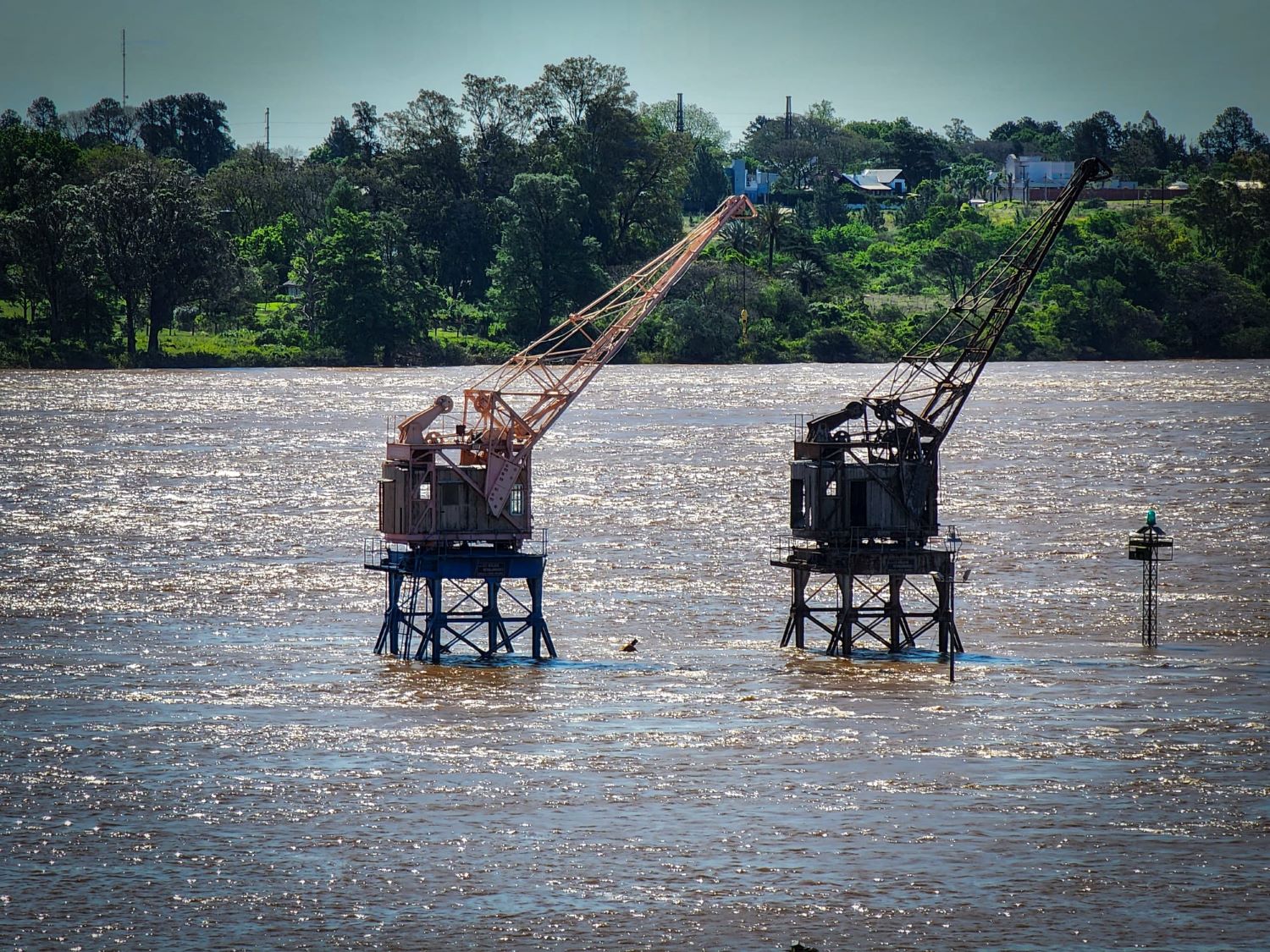 El río Uruguay volvió a los 13 30 metros de altura y mantiene más de 1